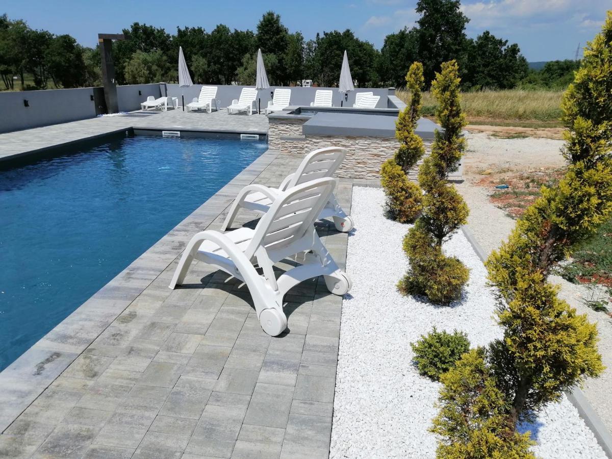 Apartment Camelia Porec Exterior photo