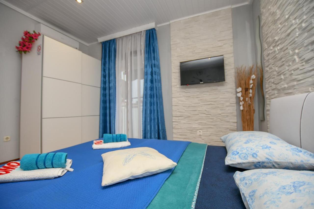 Apartment Camelia Porec Exterior photo