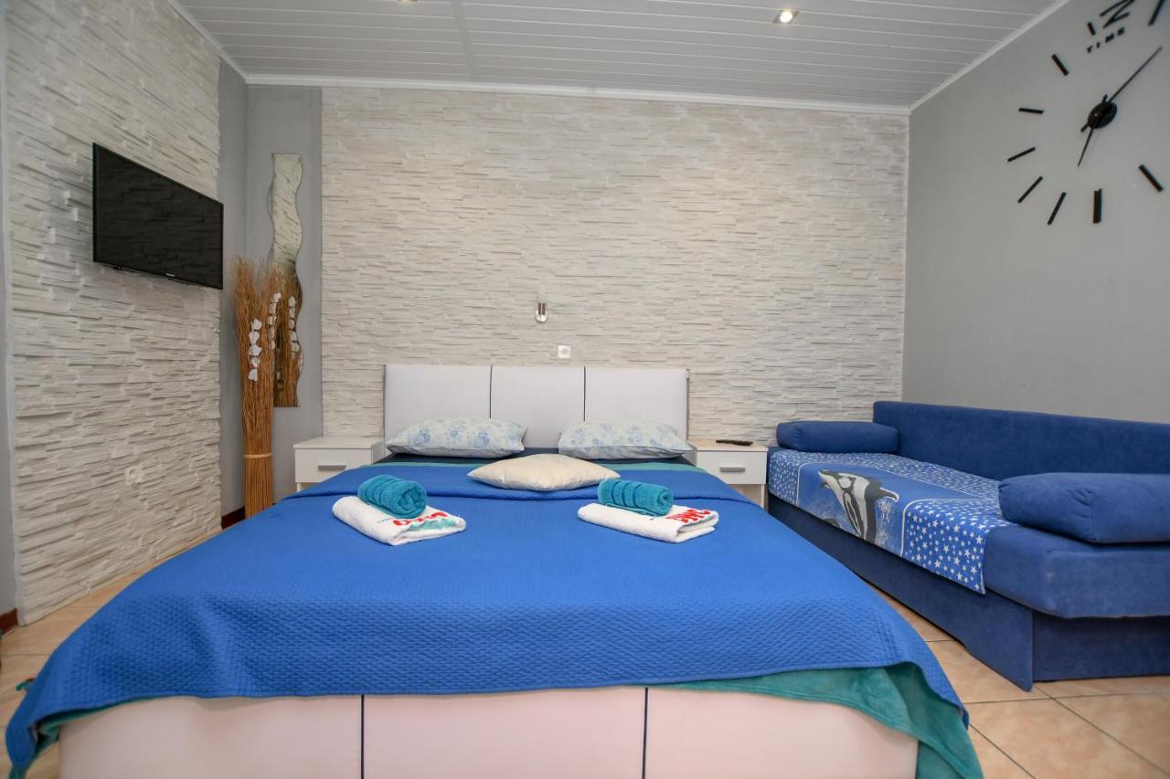 Apartment Camelia Porec Exterior photo