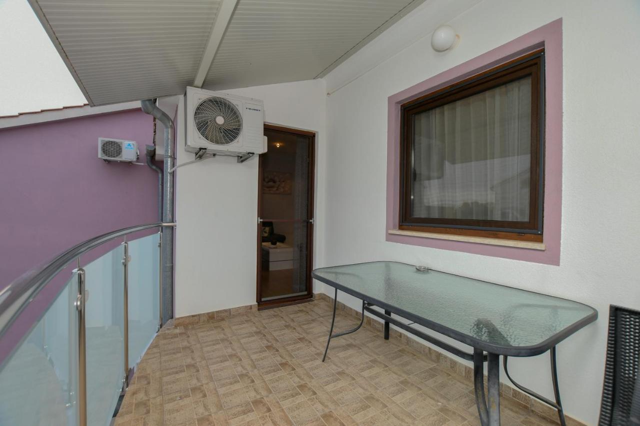 Apartment Camelia Porec Exterior photo