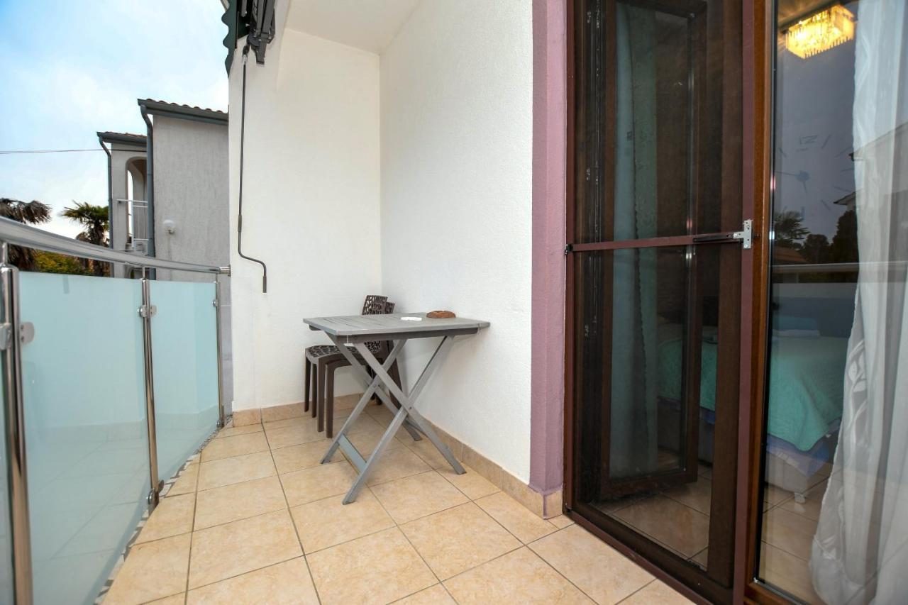 Apartment Camelia Porec Exterior photo